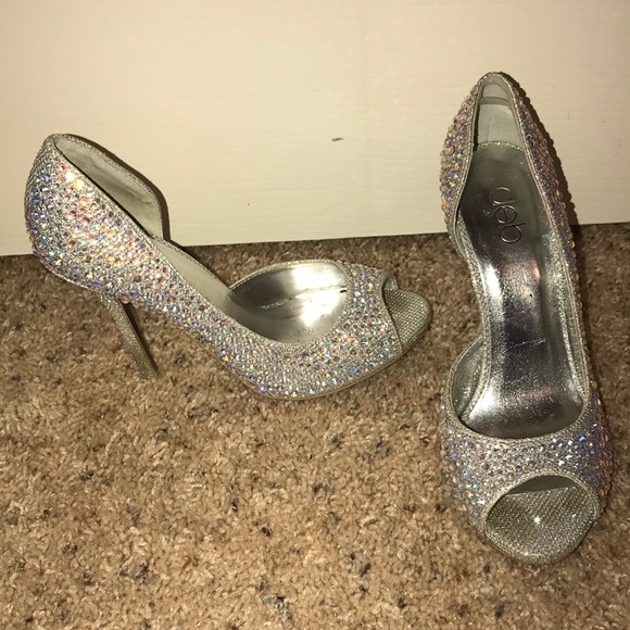 Prom shoe - Picture 2 of 3